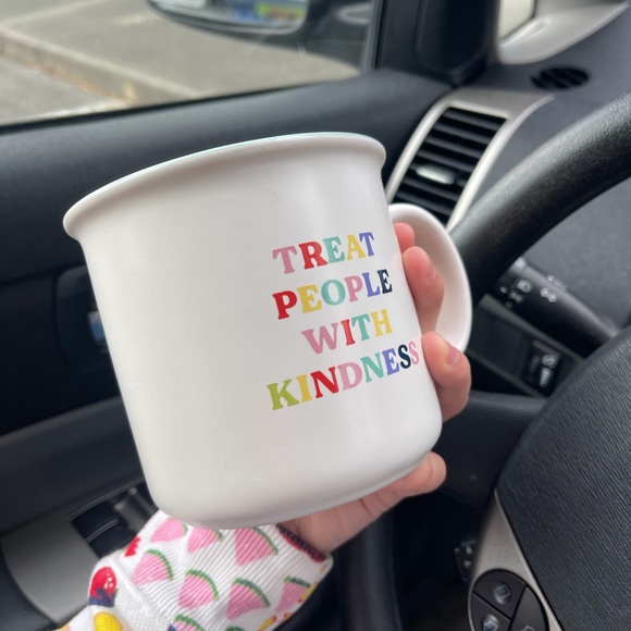 (ON HOLD!) TREAT PEOPLE WITH KINDNESS MUG! - Picture 2 of 4